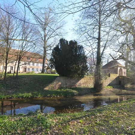 D'hotes Chateau De Grunstein 4* سْتوجْزا
