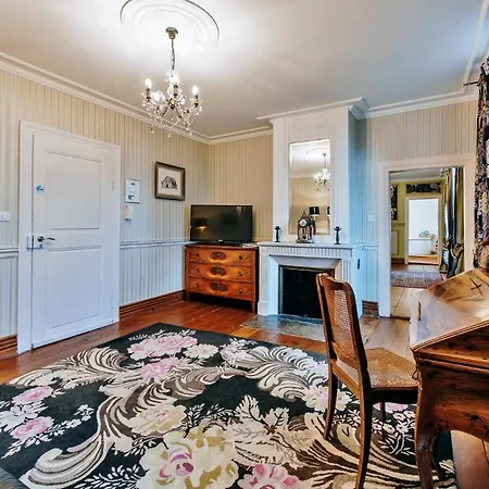 فندق مبيت وإفطار D'hotes Chateau De Grunstein سْتوجْزا
