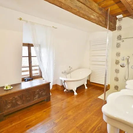 Bed & Breakfast D'hotes Chateau De Grunstein 4*