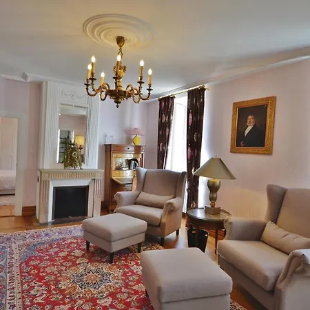 فندق مبيت وإفطار D'hotes Chateau De Grunstein سْتوجْزا