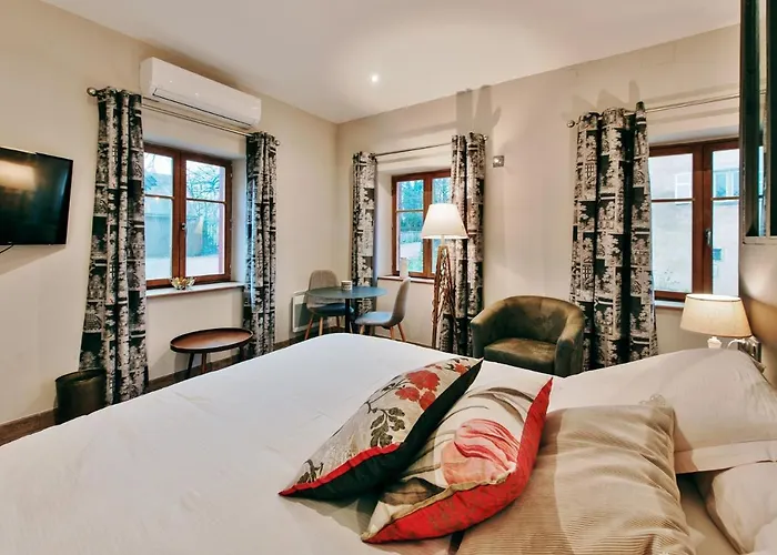 D'hotes Chateau De Grunstein Bed & Breakfast 4*